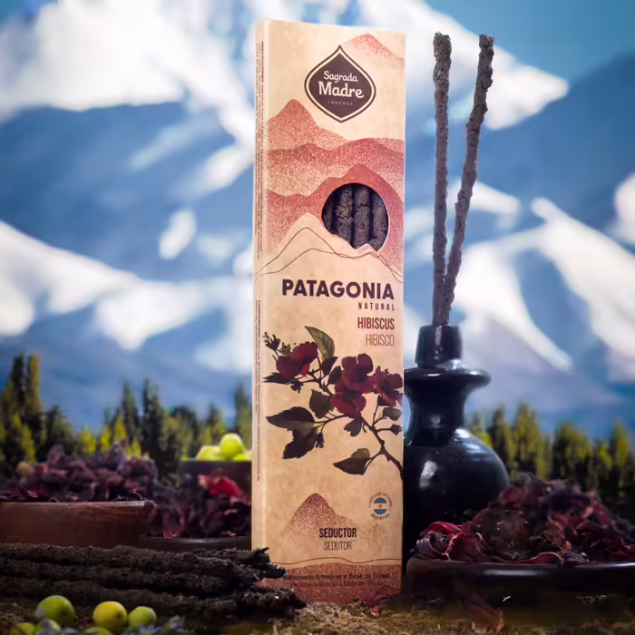 Sagrada Madre Patagonia sorozat - Sagrada Madre - Patagonia sorozat - Rosa Mosqueta - Csipkebogyó Füstölő  Ez a füstölő édes és virágos aromájával Patagónia esszenciáját idézi. A reg 